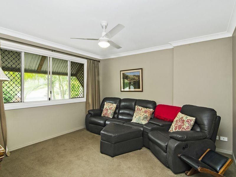 123 Castle Hill Drive North, Gaven QLD 4211