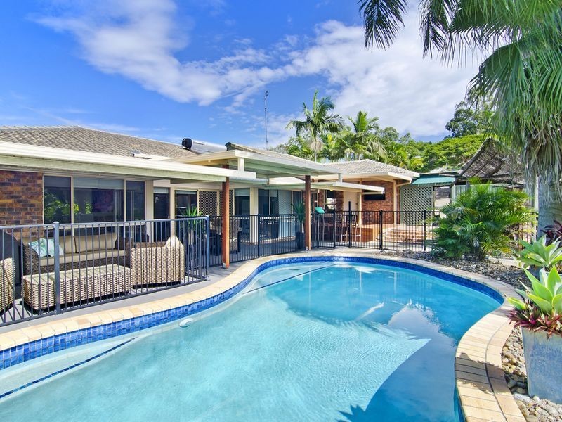 4 Marla Way, Carrara QLD 4211