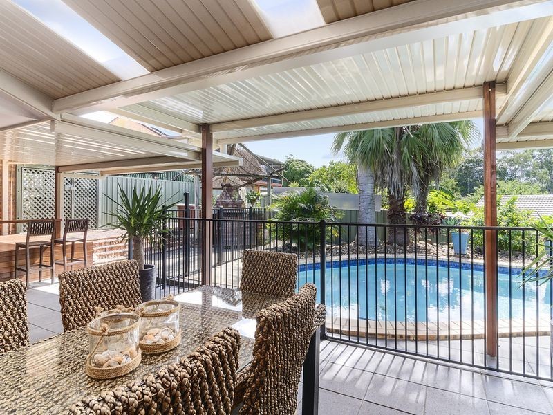 4 Marla Way, Carrara QLD 4211