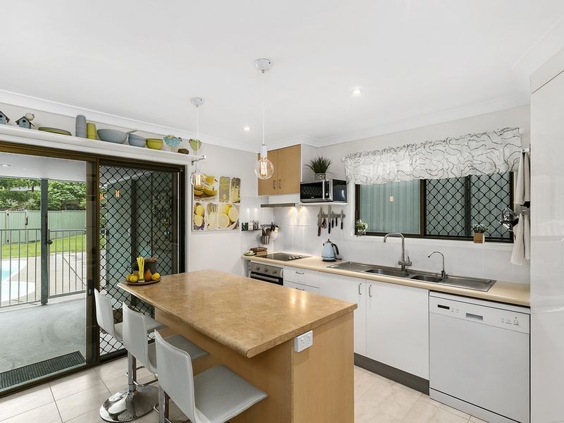 12 Onyx Court, Carrara QLD 4211