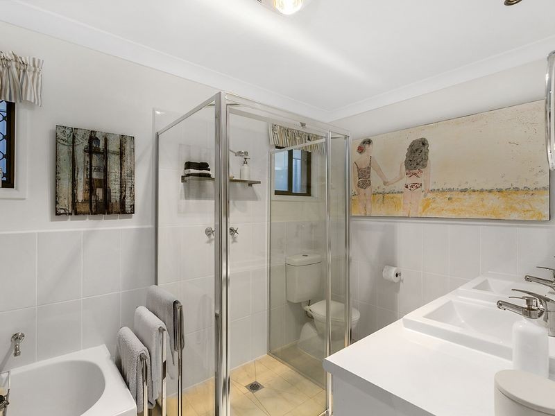 12 Onyx Court, Carrara QLD 4211