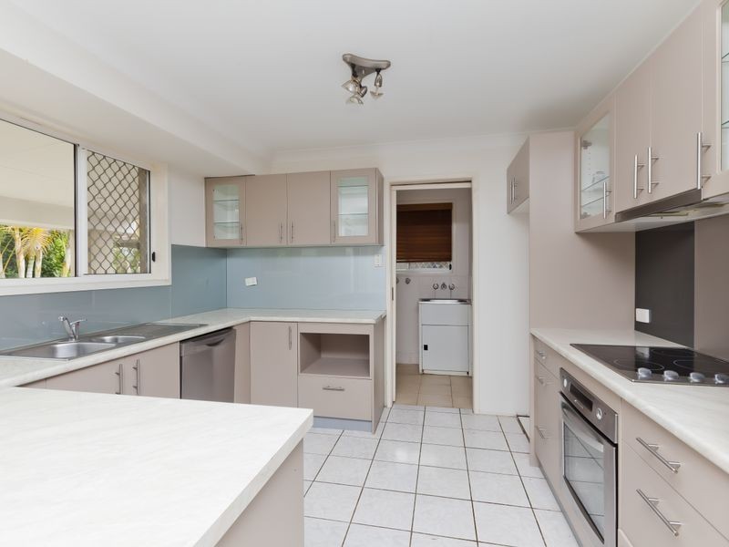 20 Cambridge Court, Carrara QLD 4211