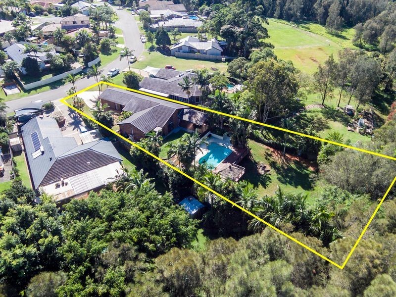 13 Haddon Court, Carrara QLD 4211