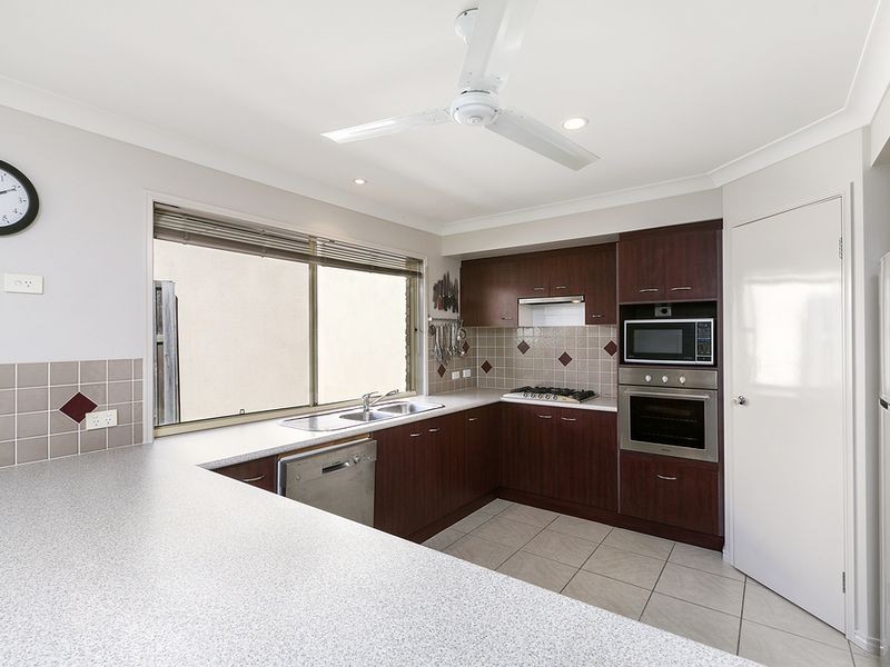 19 Nikau Crescent, Nerang QLD 4211