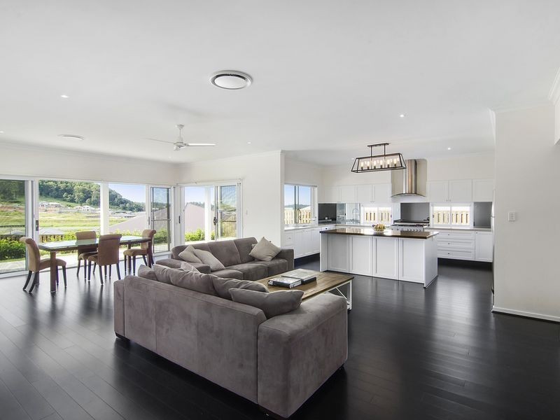 27 Northern Skies Terrace, Maudsland QLD 4210