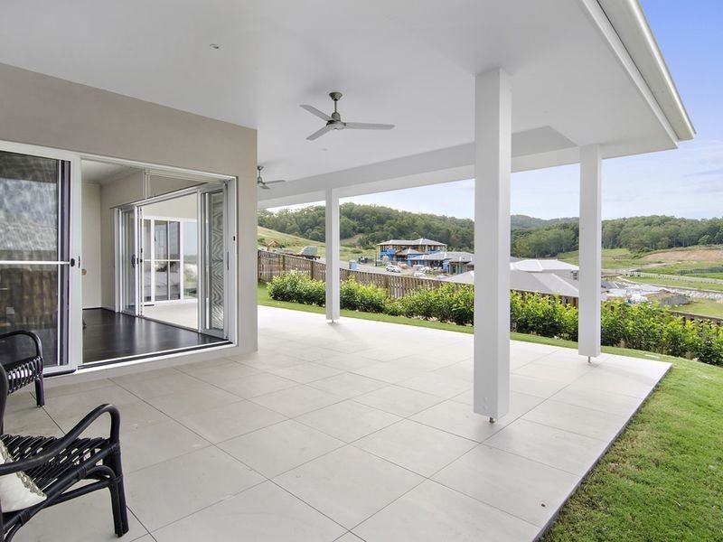 27 Northern Skies Terrace, Maudsland QLD 4210
