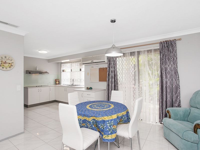 32 Jabiluka Drive, Highland Park QLD 4211