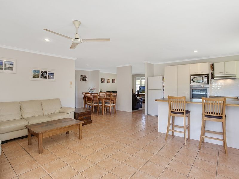 37 Winchester Drive, Nerang QLD 4211