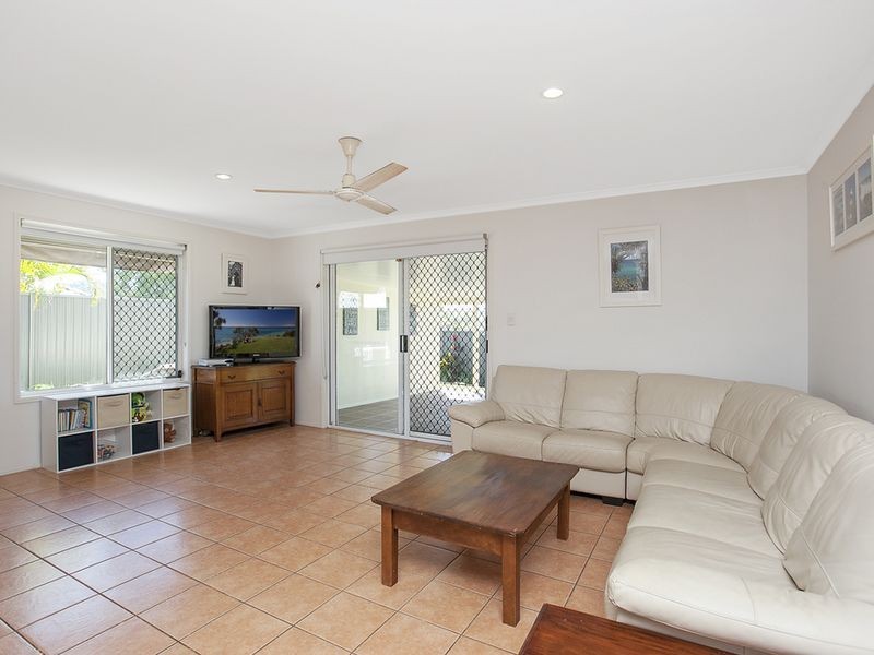 37 Winchester Drive, Nerang QLD 4211