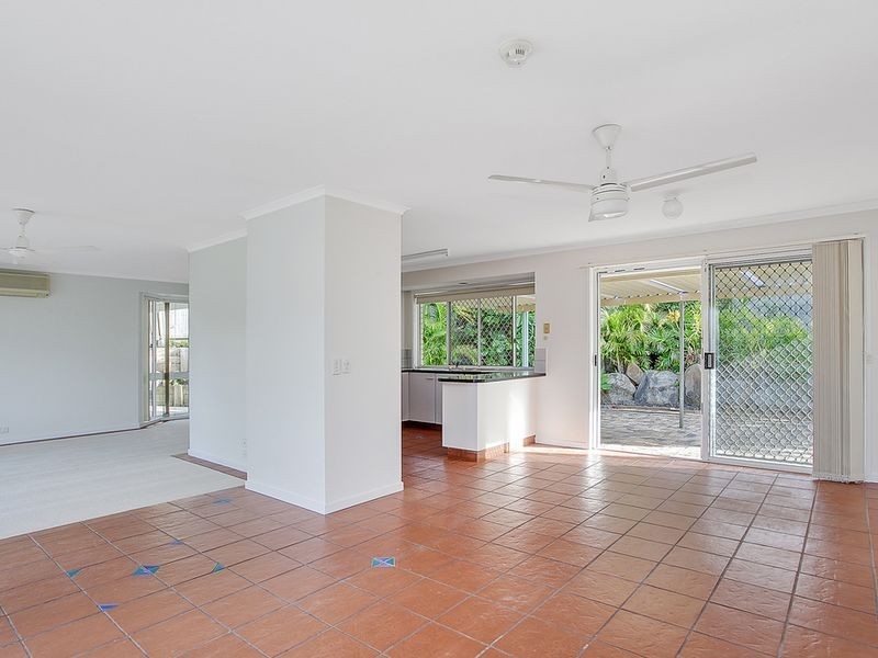 16 Sharne Court, Carrara QLD 4211