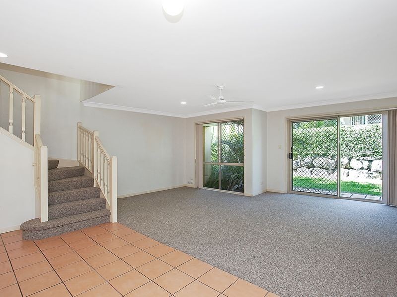 109/152 Palm Meadows Drive, Carrara QLD 4211
