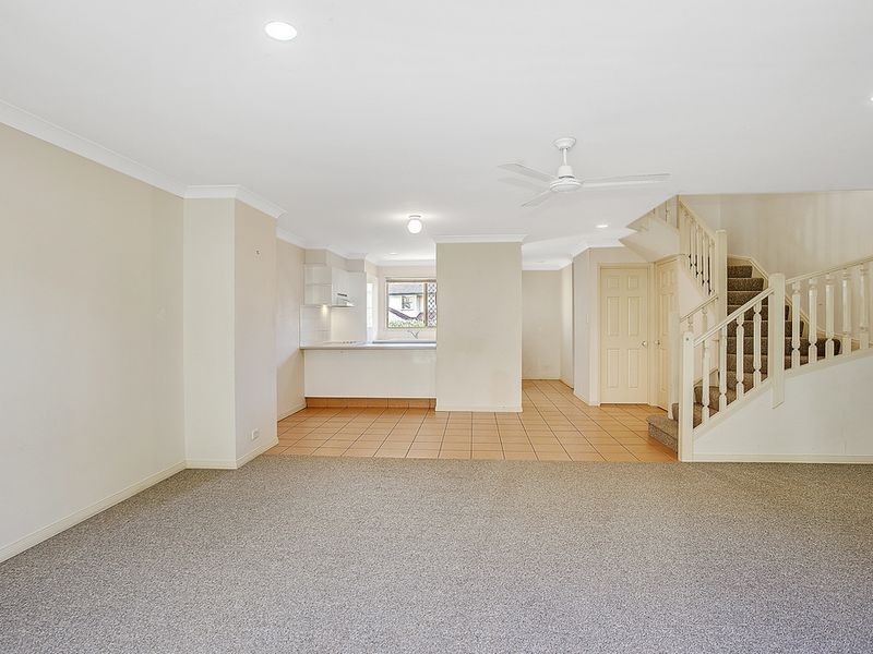 109/152 Palm Meadows Drive, Carrara QLD 4211