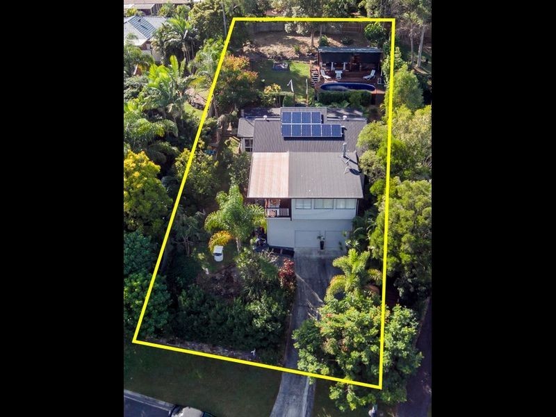 16 Stonehaven Place, Highland Park QLD 4211