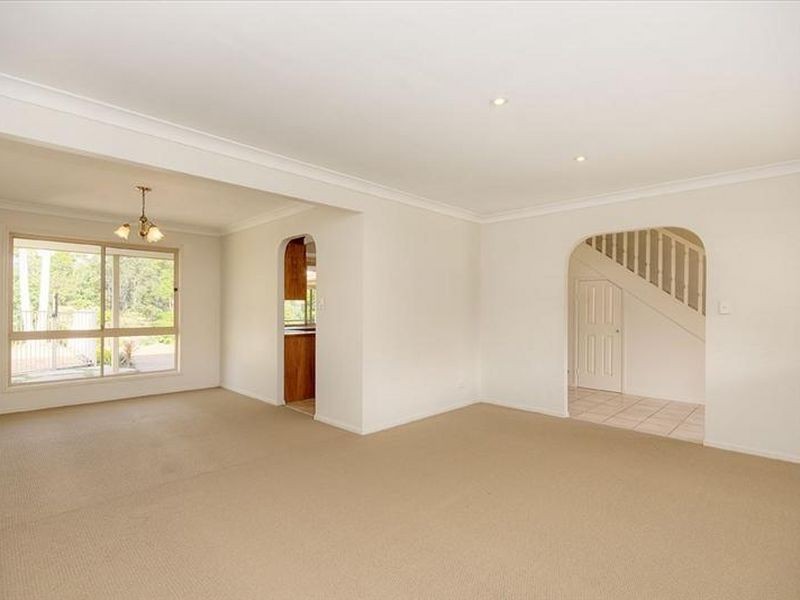 37 Nerang River Drive, Nerang QLD 4211