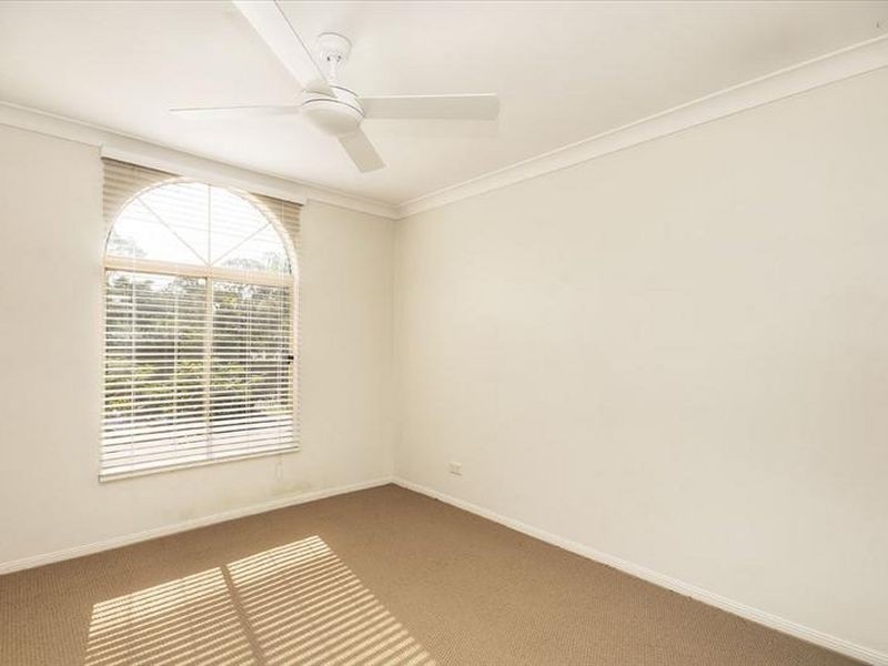 37 Nerang River Drive, Nerang QLD 4211