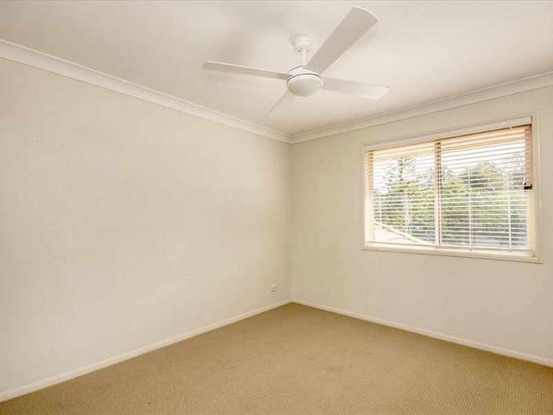 37 Nerang River Drive, Nerang QLD 4211