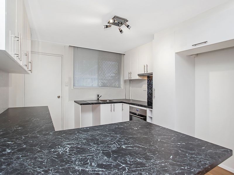2/260 Stanhill Drive, Surfers Paradise QLD 4217