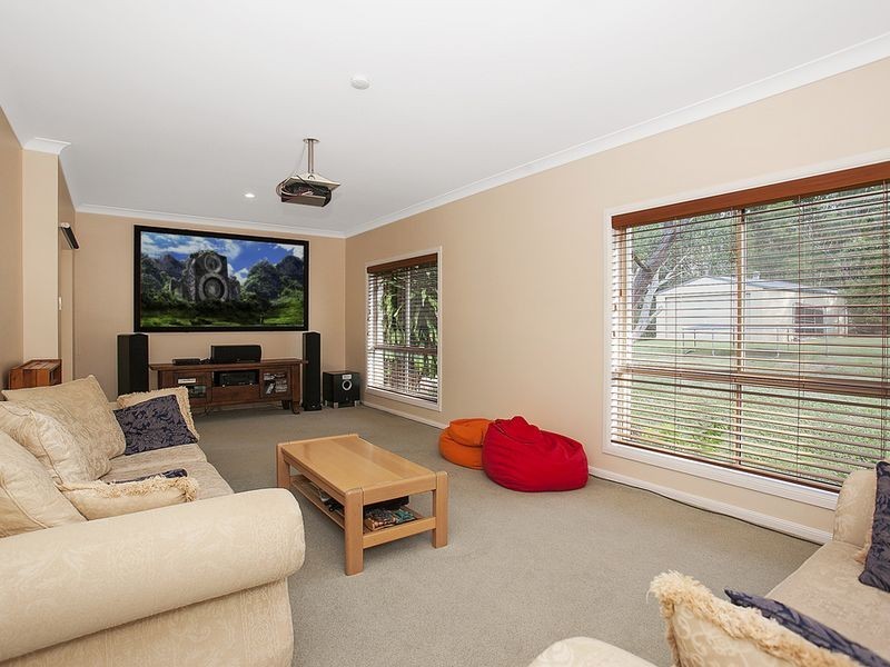 31 Country Crescent, Nerang QLD 4211