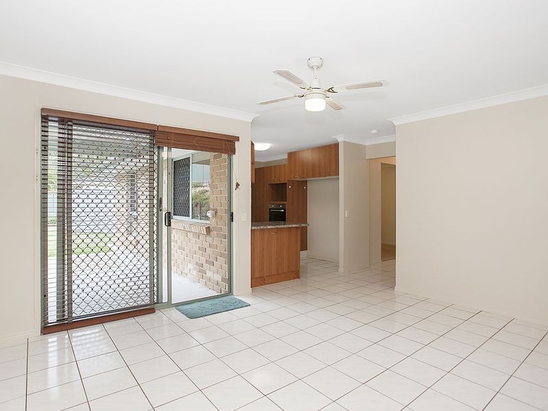 25 Glengarry Close, Highland Park QLD 4211