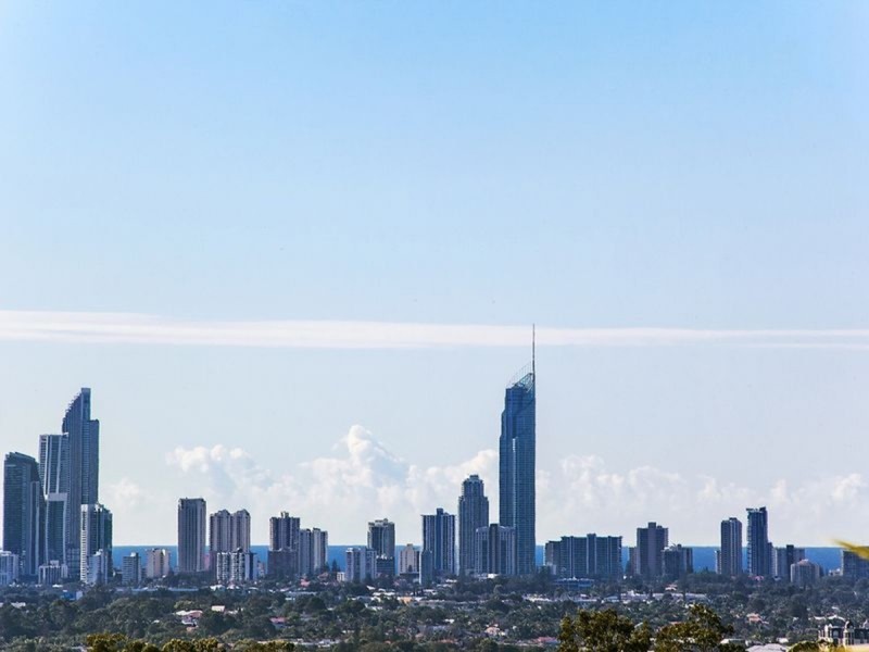 28 Ardrossan Place, Highland Park QLD 4211