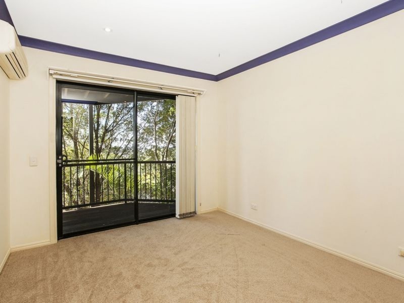 28 Ardrossan Place, Highland Park QLD 4211