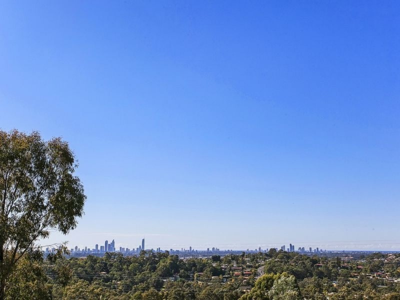 28 Ardrossan Place, Highland Park QLD 4211