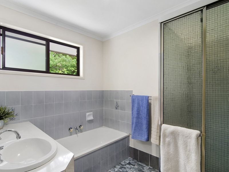 1 Michelmore Road, Carrara QLD 4211