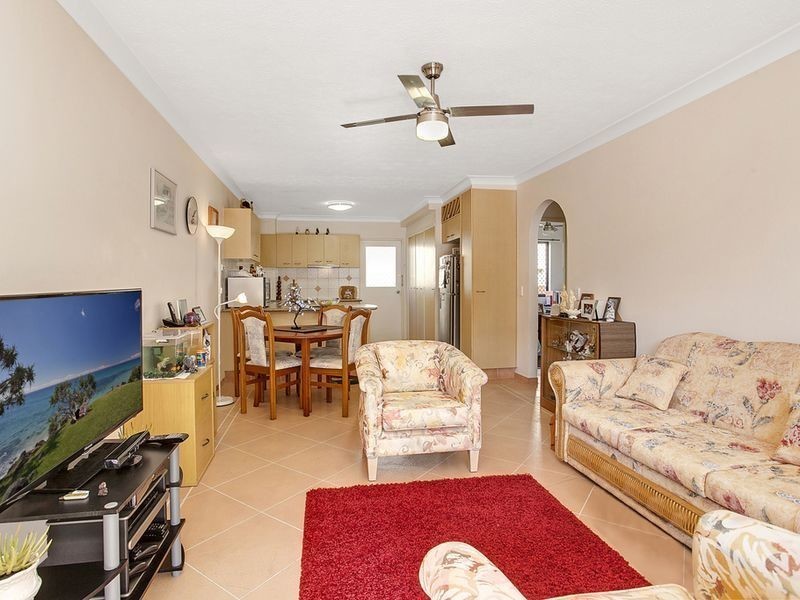 2/20 Duet Drive, Mermaid Waters QLD 4218