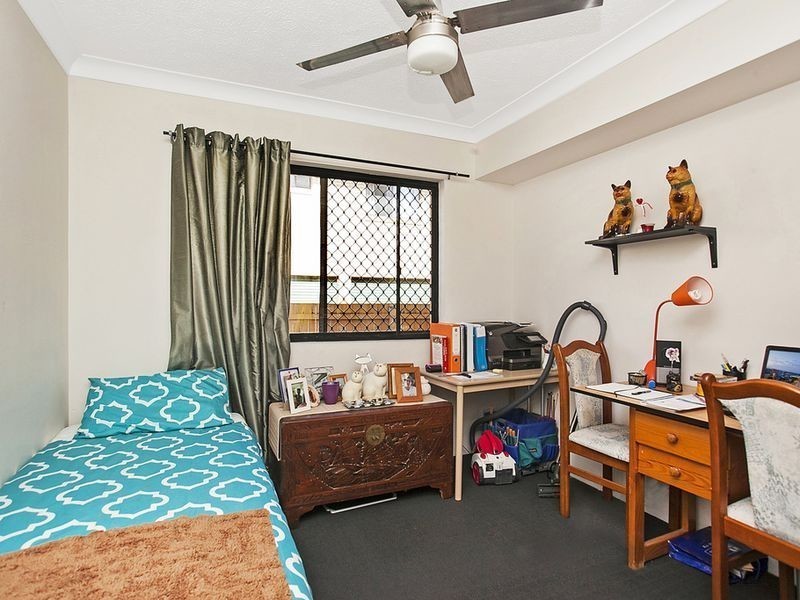 2/20 Duet Drive, Mermaid Waters QLD 4218