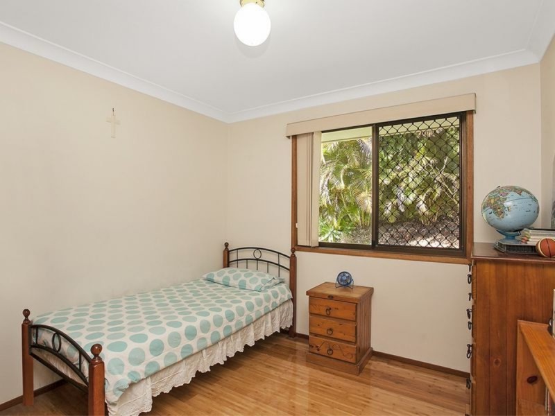 9 Buring Court, Highland Park QLD 4211