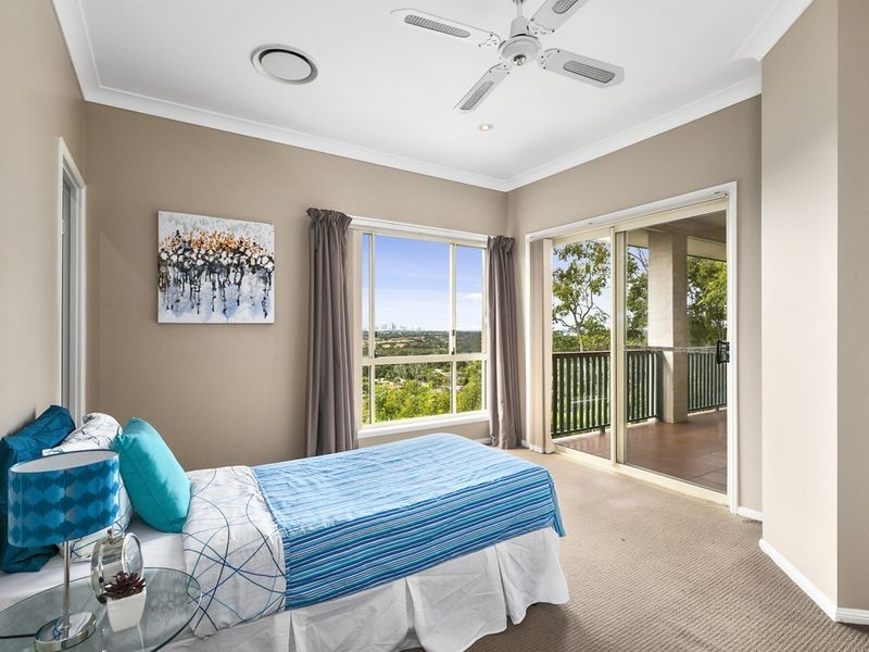 55 Woolmere Street, Carrara QLD 4211