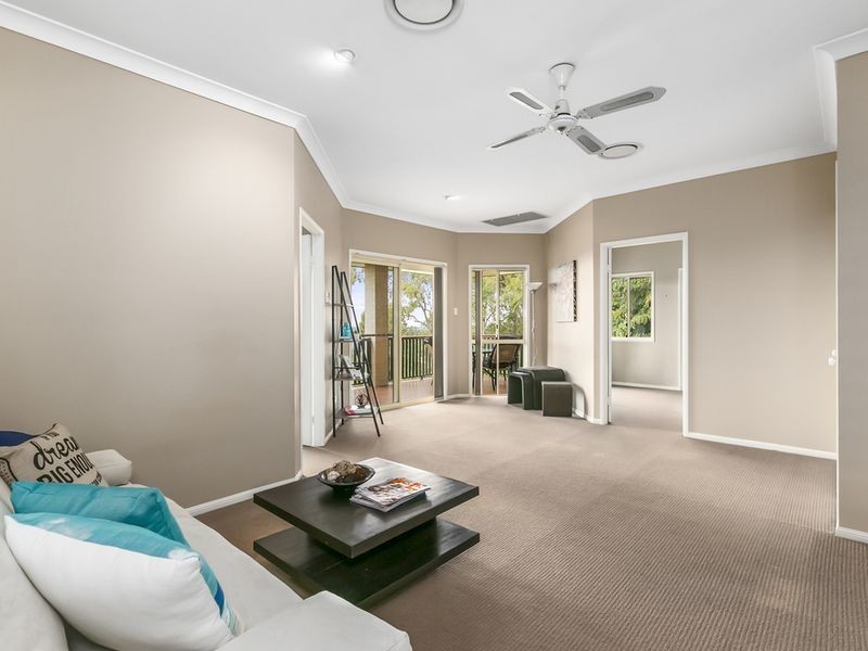 55 Woolmere Street, Carrara QLD 4211