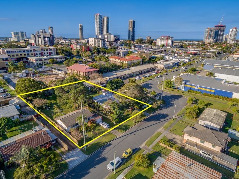 37 & 39 Euragee Street, Southport QLD 4215