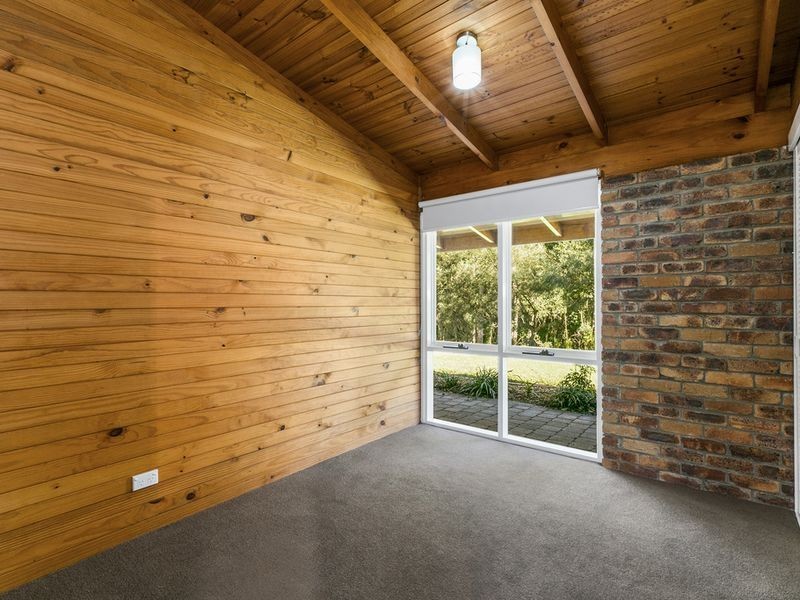 11 Winderadeen Court, Nerang QLD 4211