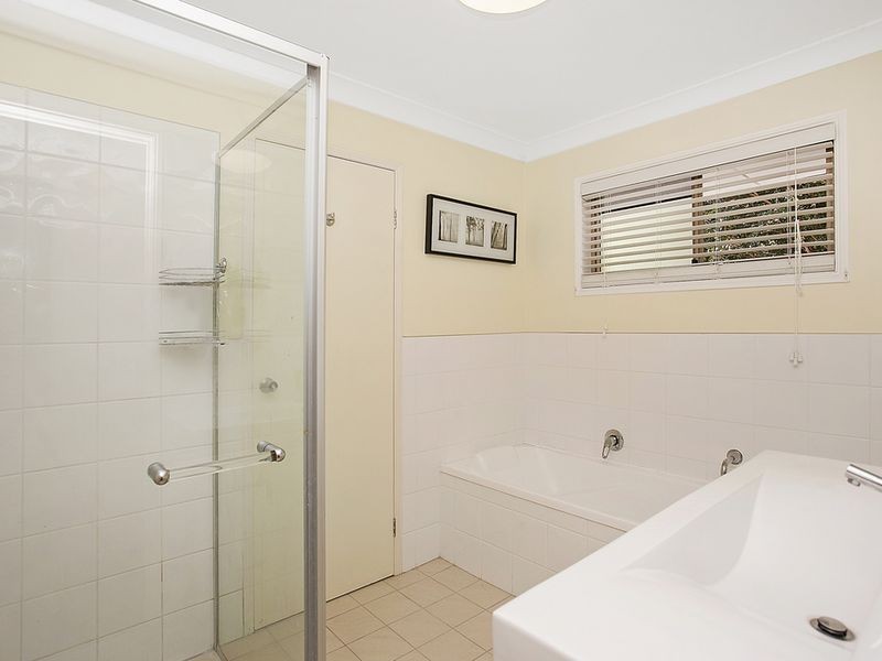 4 Ogilvie Crescent, Nerang QLD 4211