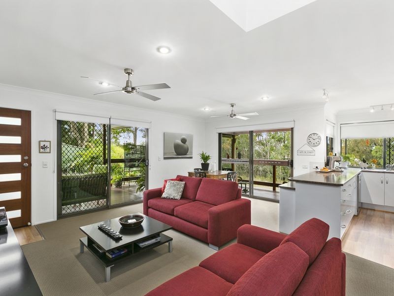 8a Marla Way, Carrara QLD 4211
