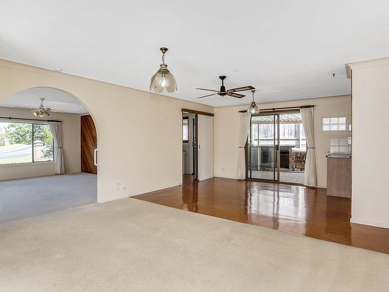 32 Aberdeen Court, Highland Park QLD 4211