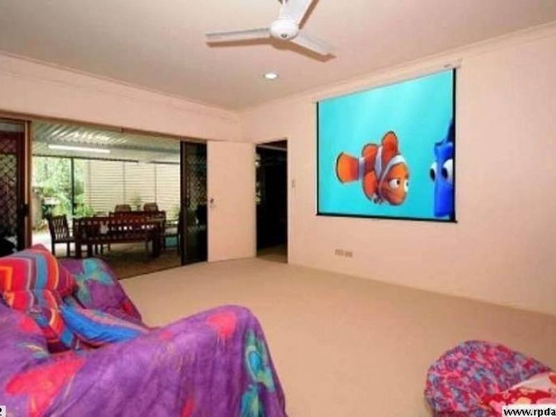 6 Oak Street, Nerang QLD 4211