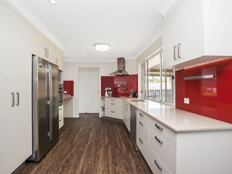 26 Kincaid Drive, Highland Park QLD 4211