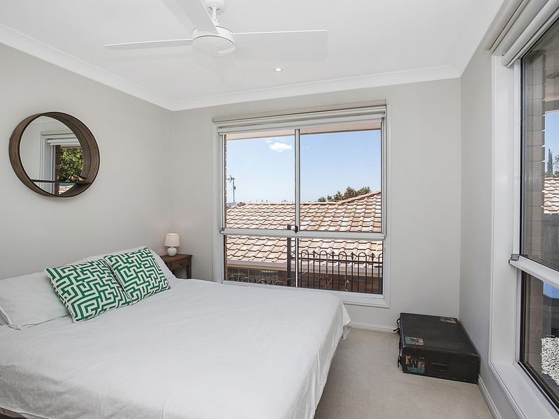 26 Kincaid Drive, Highland Park QLD 4211