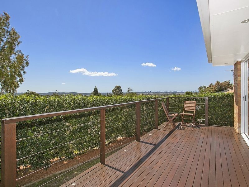 26 Kincaid Drive, Highland Park QLD 4211
