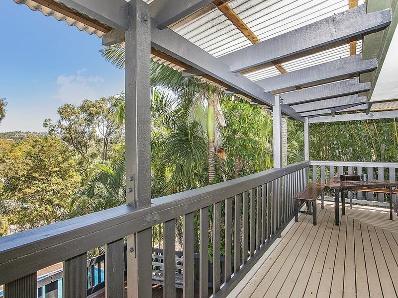 8 Sevenoaks Court, Worongary QLD 4213