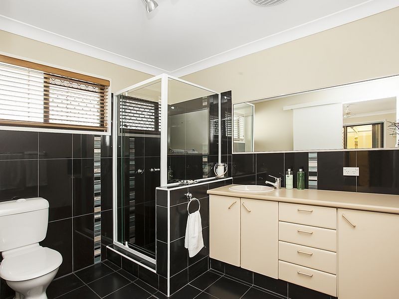 21 Murev Way, Carrara QLD 4211