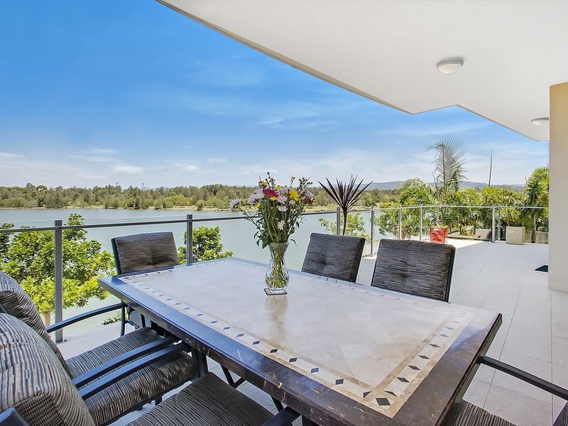 6/3046 Quay South Drive, Carrara QLD 4211