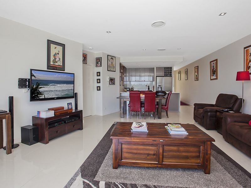6/3046 Quay South Drive, Carrara QLD 4211