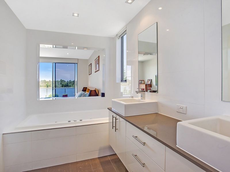 6/3046 Quay South Drive, Carrara QLD 4211