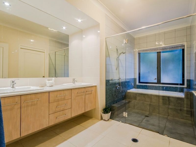 13 Yamanie Court, Nerang QLD 4211