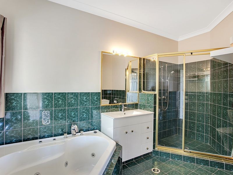 65 Kincaid Drive, Highland Park QLD 4211