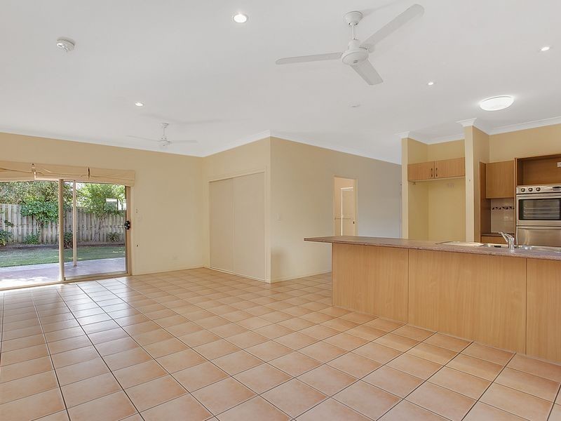 11 Greenbank Circuit, Carrara QLD 4211