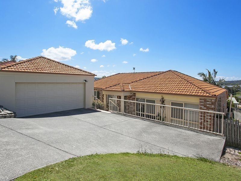 69 Paddington Drive, Carrara QLD 4211